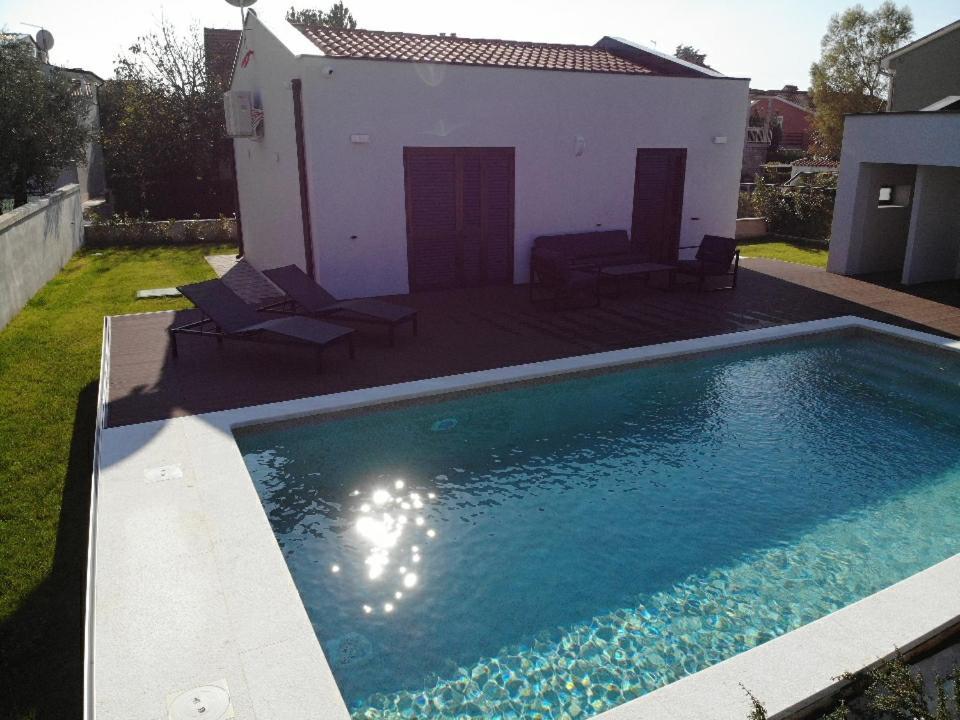 Villa Lana Valbandon Buitenkant foto